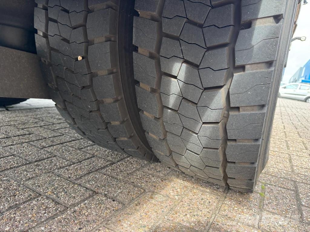 Mercedes-Benz Antos 1824, Tautliner, PTO preparation, Taillift شاحنات بغطاء جانبي