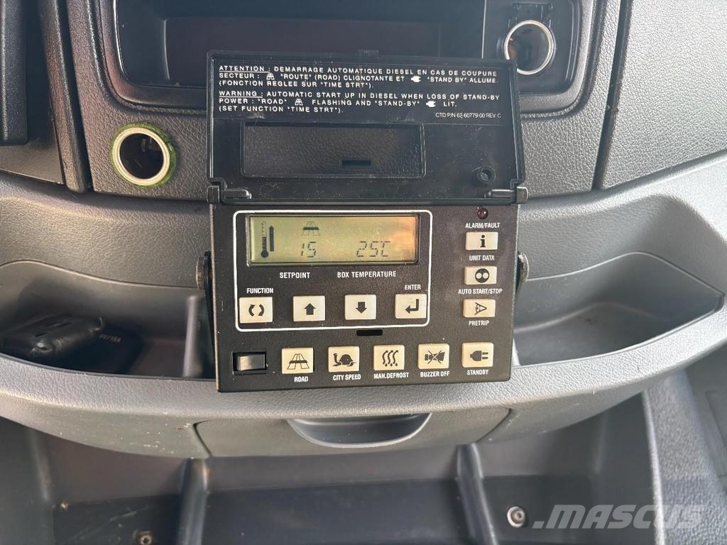 Mercedes-Benz Axor 1824 + Carrier Supra 750 + Dhollandia 2000 kg شاحنات بدرجة حرارة قابلة للضبط