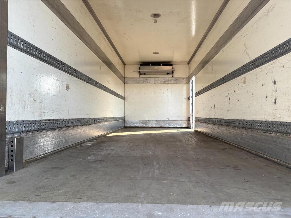 Mercedes-Benz Axor 1824 + Carrier Supra 750 + Dhollandia 2000 kg شاحنات بدرجة حرارة قابلة للضبط