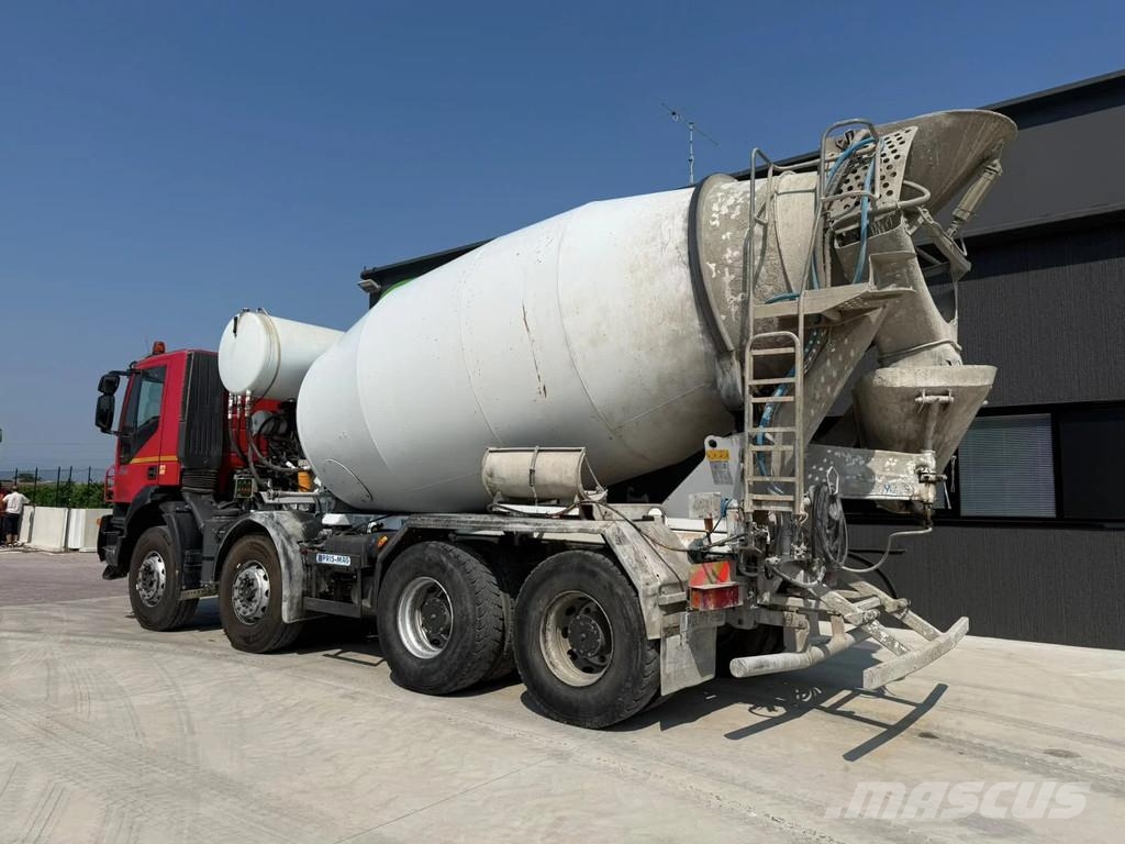 Iveco Trakker 410T45 Wechsel BETON + KIPPER 40Ton 8x4 Lastbiler med tip