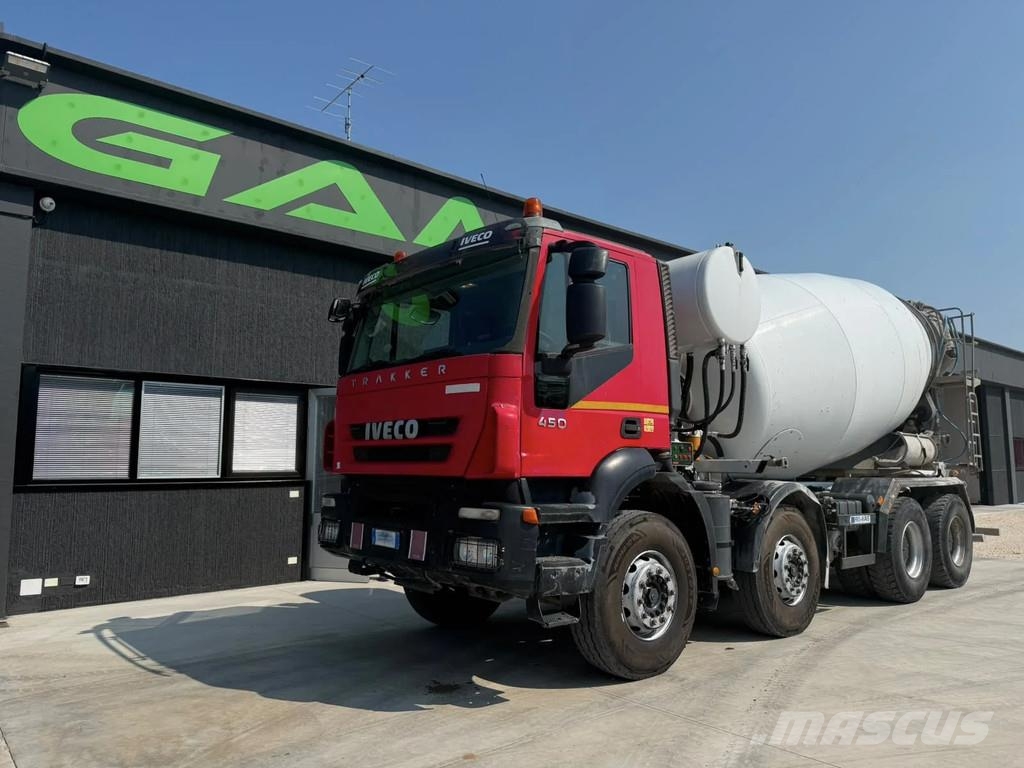 Iveco Trakker 410T45 Wechsel BETON + KIPPER 40Ton 8x4 Lastbiler med tip