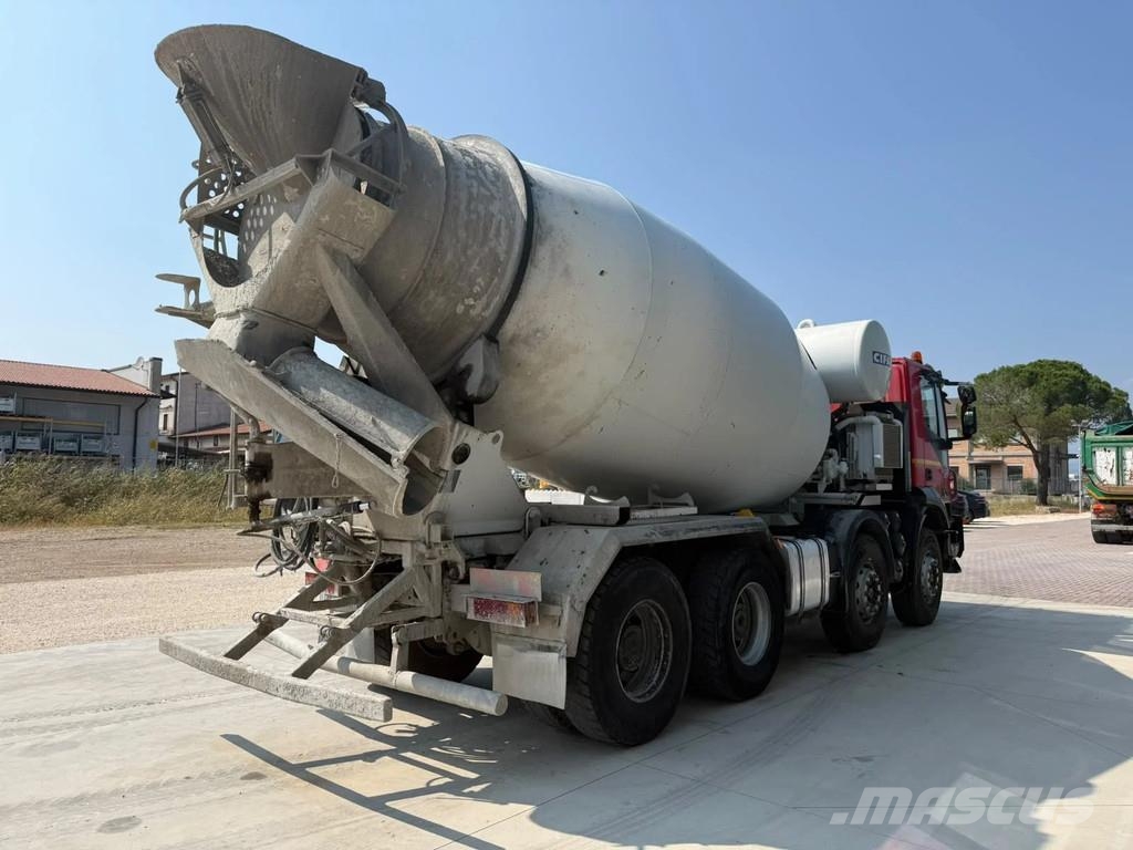 Iveco Trakker 410T45 Wechsel BETON + KIPPER 40Ton 8x4 Lastbiler med tip