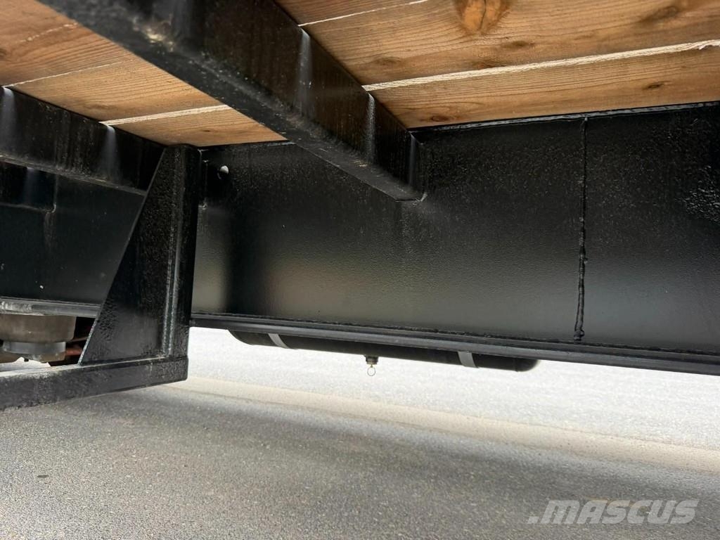 Renders NPSL32 3-AS DIEPLADER (VERNIEUWD) / LOWLOADER (REF Low loader-semi-trailers