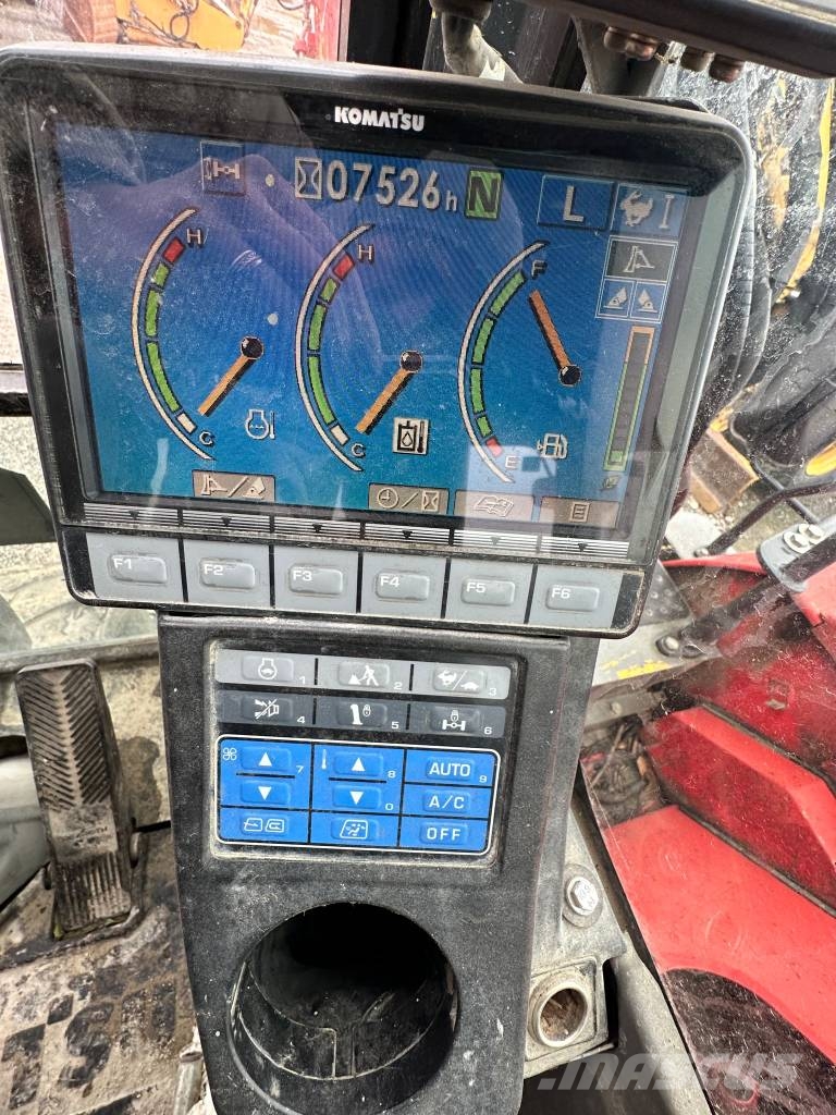 Komatsu PW 98 MR-8 휠 굴삭기
