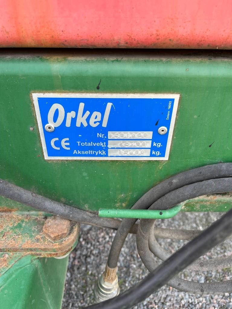 Orkel T 140 Gabona átrakó kocsik