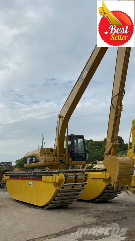 CAT 320 C 水陆两栖挖掘机