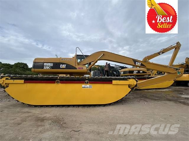 CAT 320 C 水陆两栖挖掘机