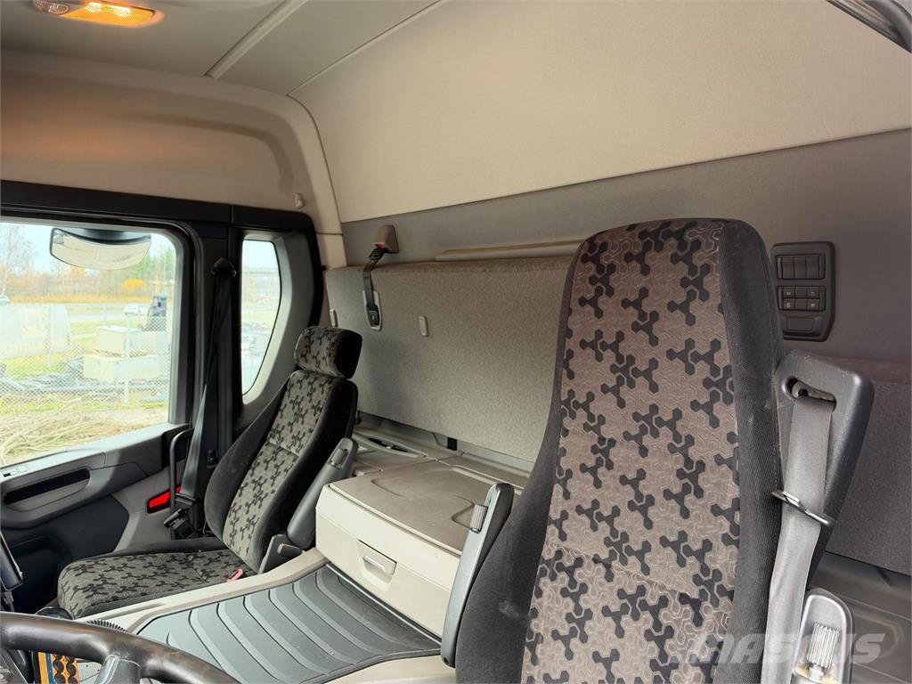 Scania P410 6x2*4 Koukkulava kuorma-autot