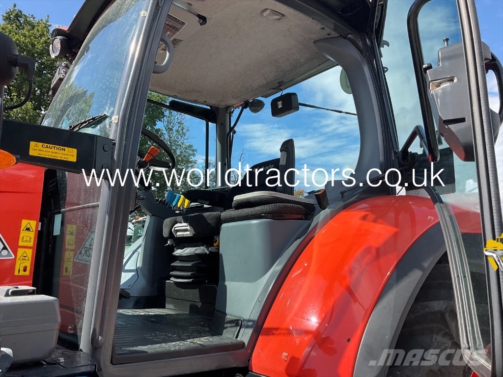 Kubota M 7-173 Tractors