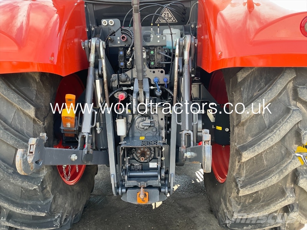 Kubota M 7-173 Tractors