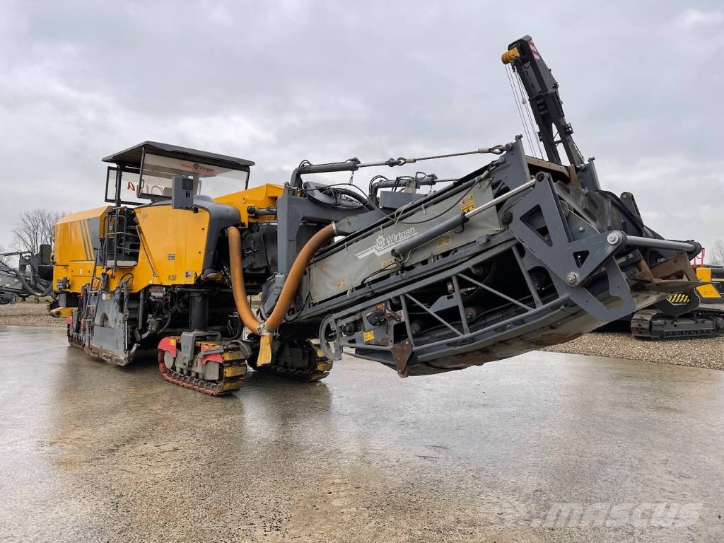 Wirtgen W250 Asphalt cold milling machines