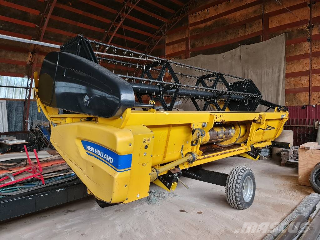 New Holland TC5060 Ražas novākšanas kombaini