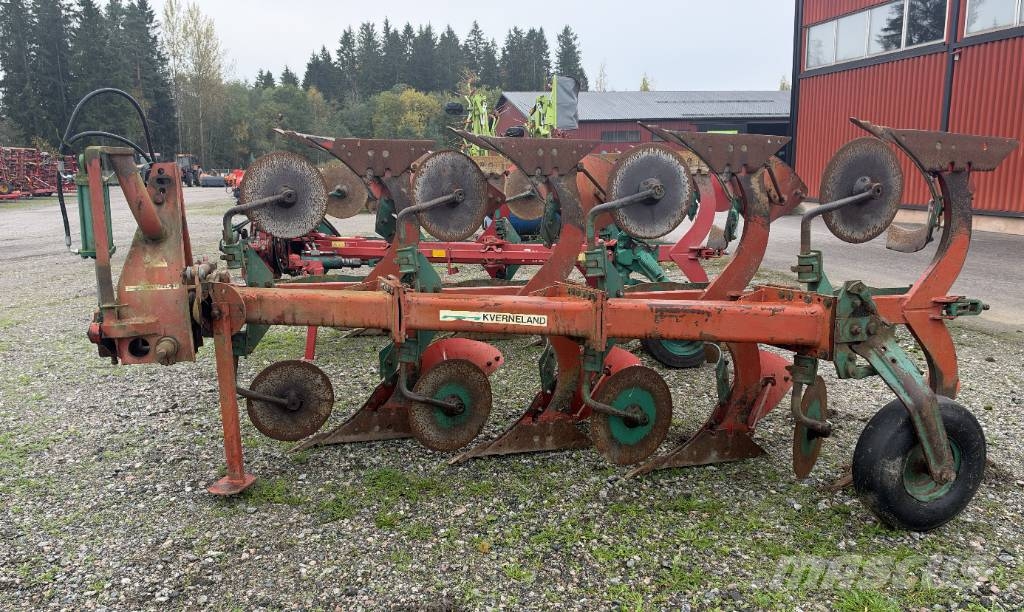 Kverneland E120 Wendepflüge