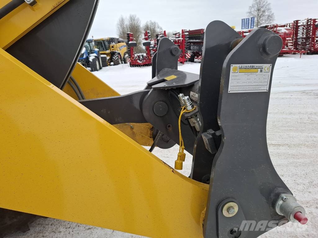 New Holland W190 D Knik- en schrankladers