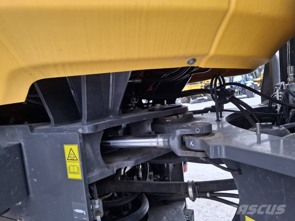 New Holland W190 D Knik- en schrankladers