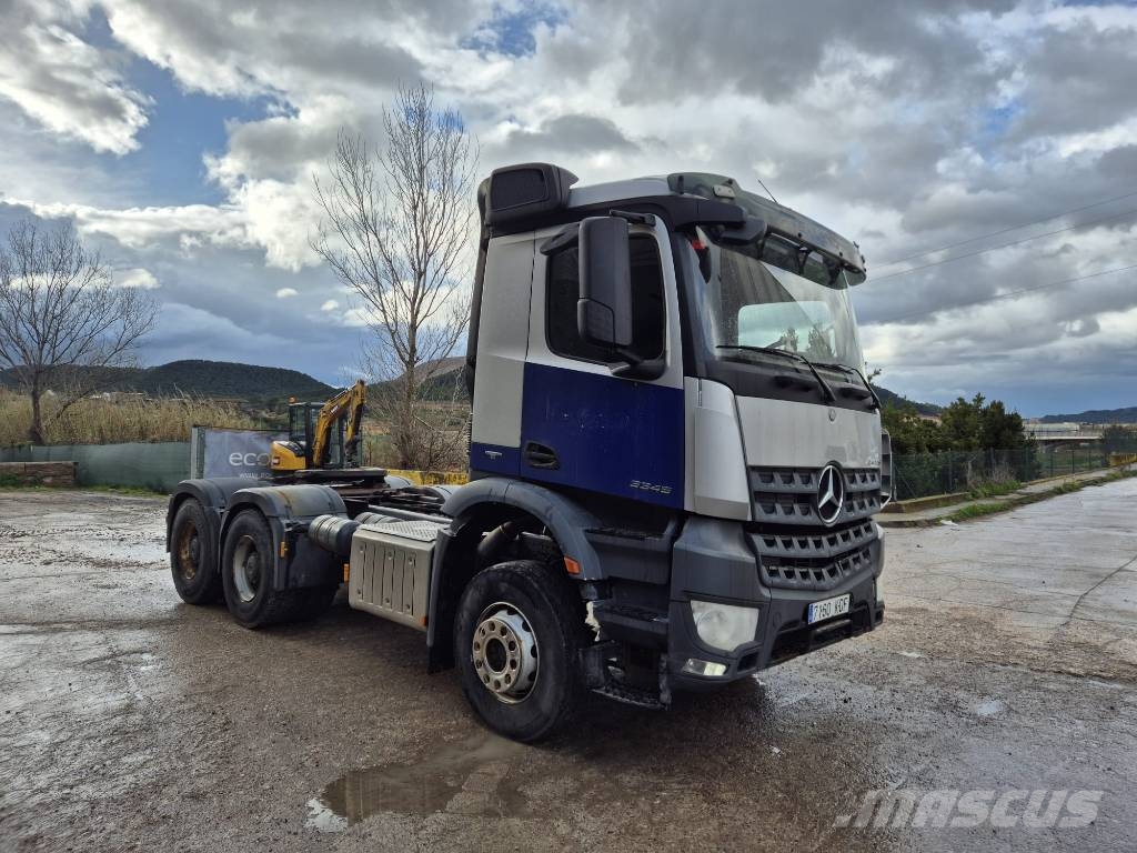 Mercedes-Benz Arocs 3345S Tractores (camiões)