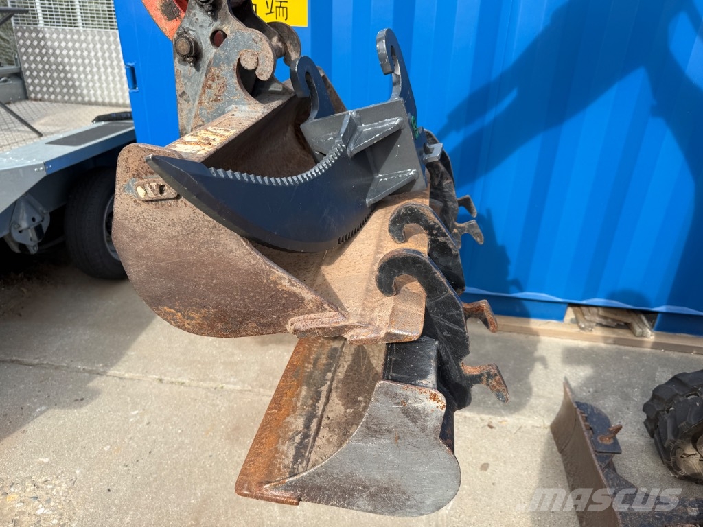 Kubota U 10-3 Мини-экскаваторы