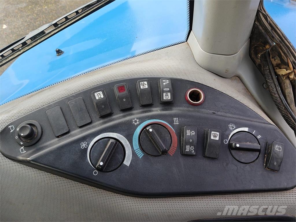 New Holland T8.275 - Powershift GPS Traktorid