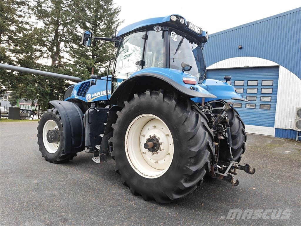 New Holland T8.275 - Powershift GPS Traktorid