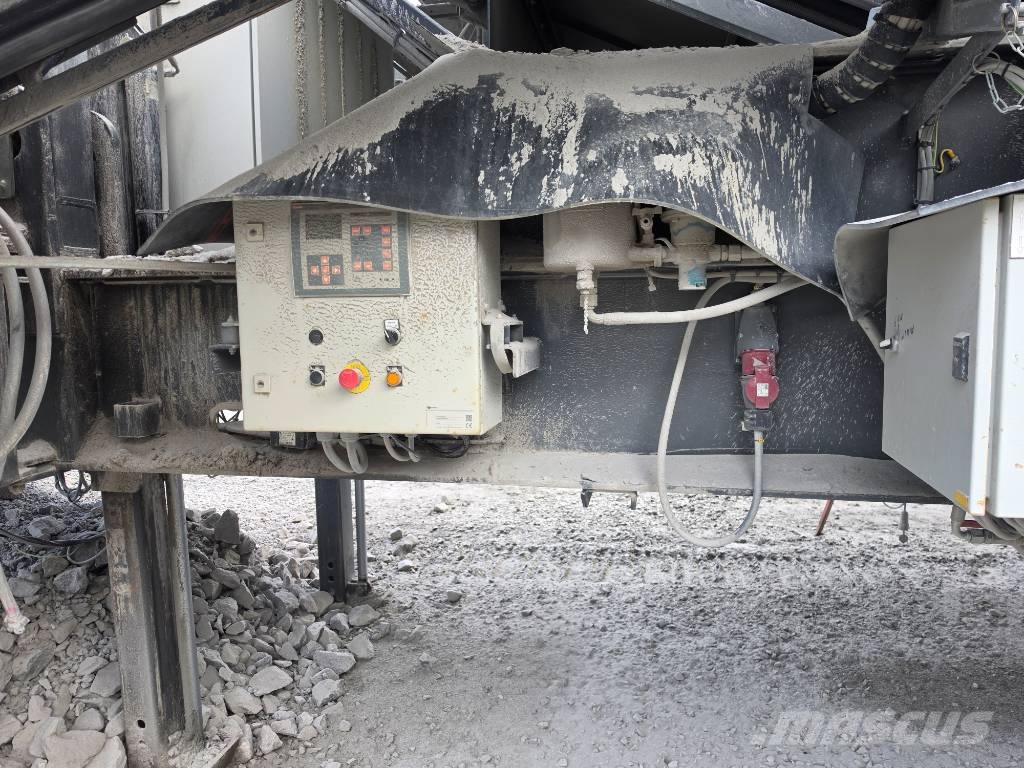 Metso 120-330 Iseliikuvad purustid