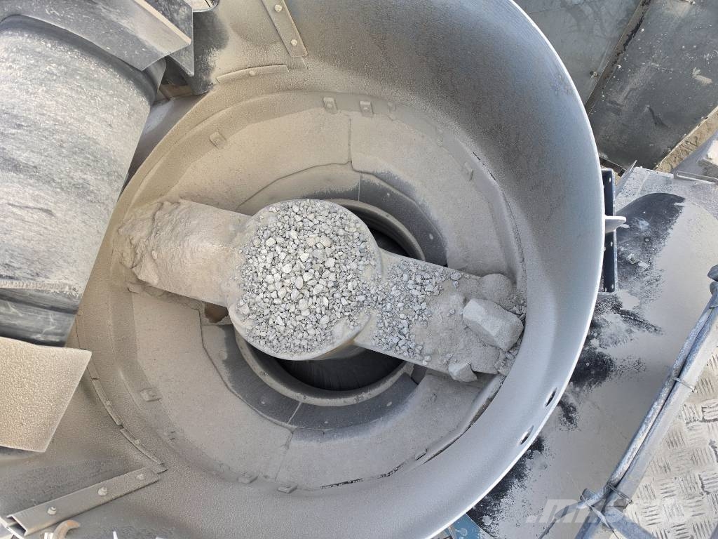 Metso 120-330 Iseliikuvad purustid