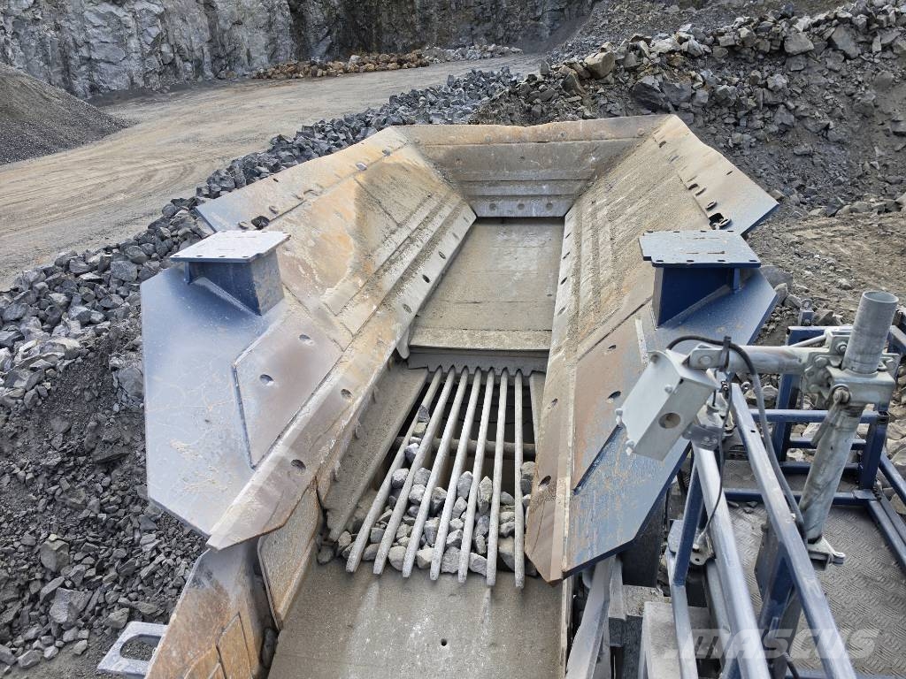 Metso 120-330 Iseliikuvad purustid