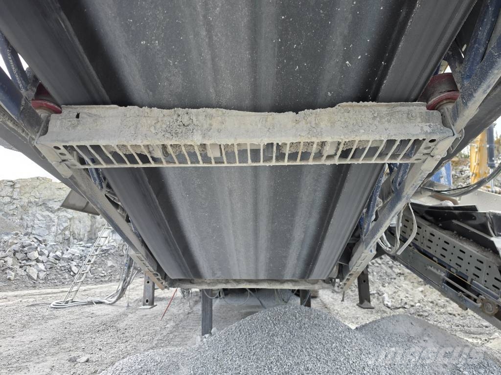 Metso 120-330 Iseliikuvad purustid