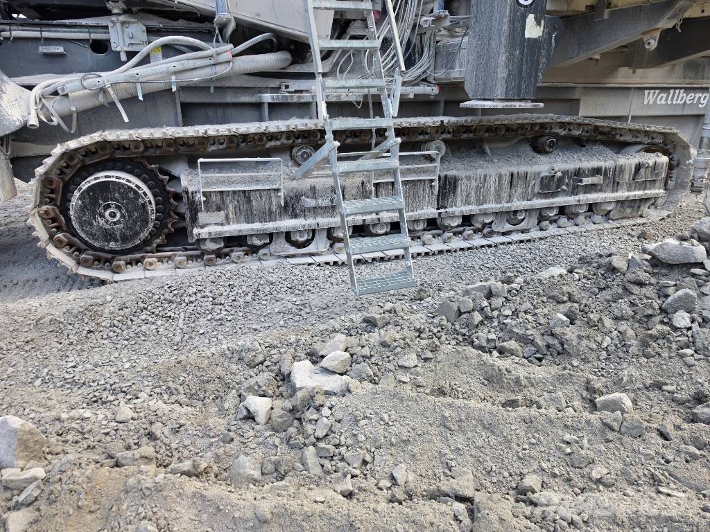 Metso 120-330 Iseliikuvad purustid