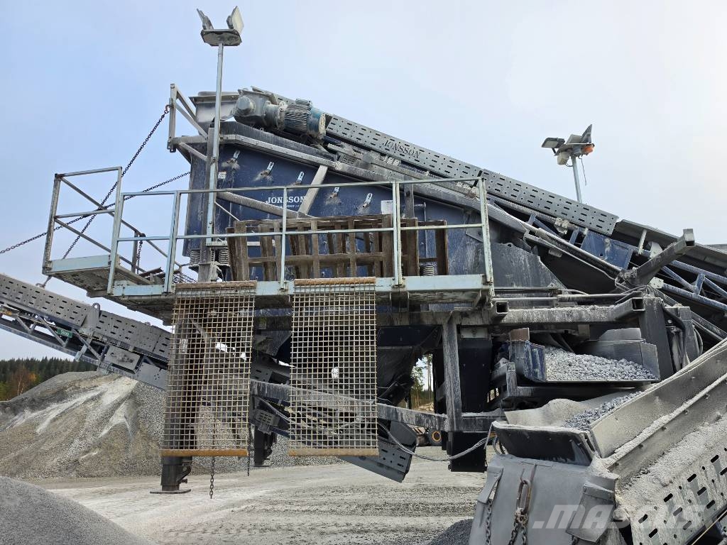 Metso 120-330 Iseliikuvad purustid