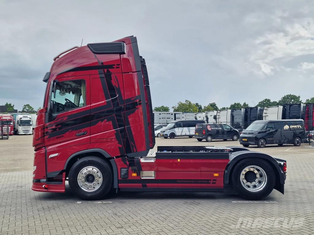 Volvo FH 13.500 Aero Globetrotter XL 4x2 - New - Full sp Çekiciler