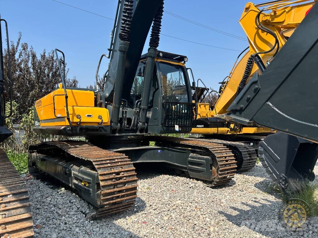 Hyundai 330LC-9s 대형 굴삭기 29톤 이상