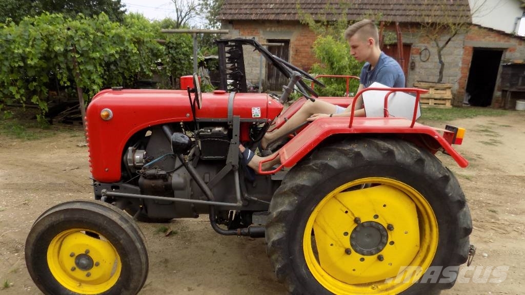 Steyr T 84 Traktoren
