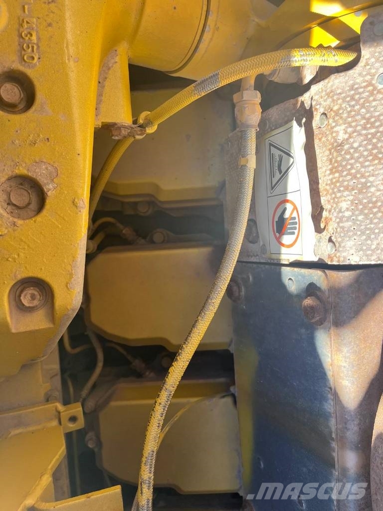 Komatsu D 475 A-3 Crawler dozers