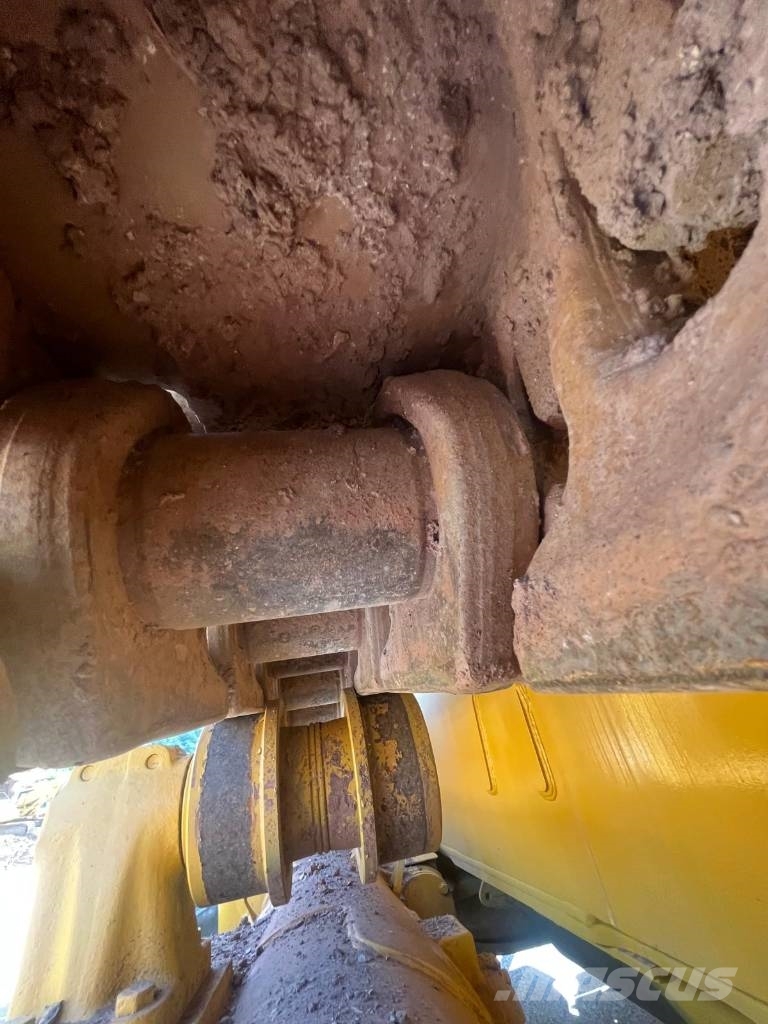 Komatsu D 475 A-3 Crawler dozers