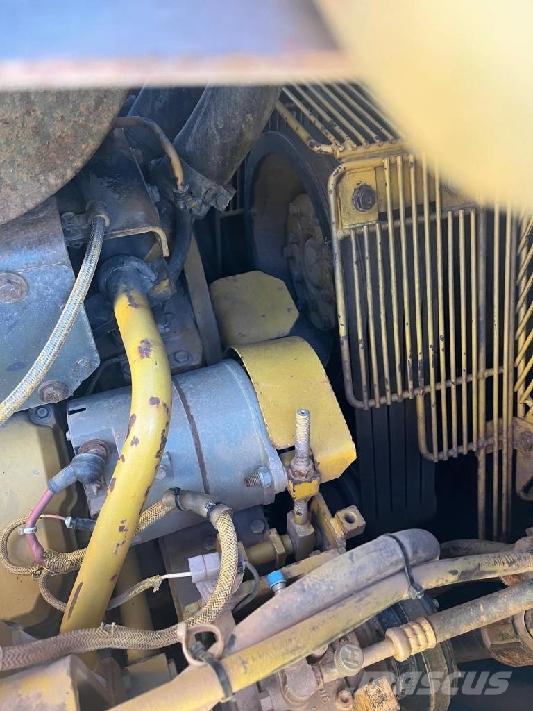 Komatsu D 475 A-3 Crawler dozers
