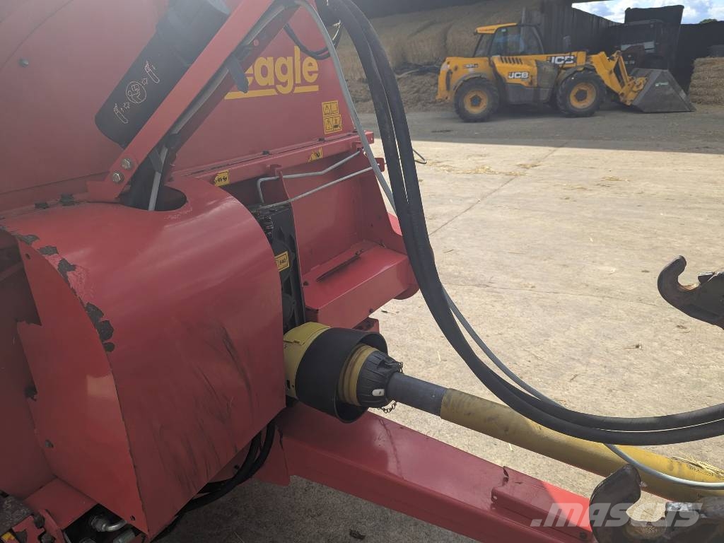 TEAGLE TOMAHAWK 8150 ミキサーフィーダー