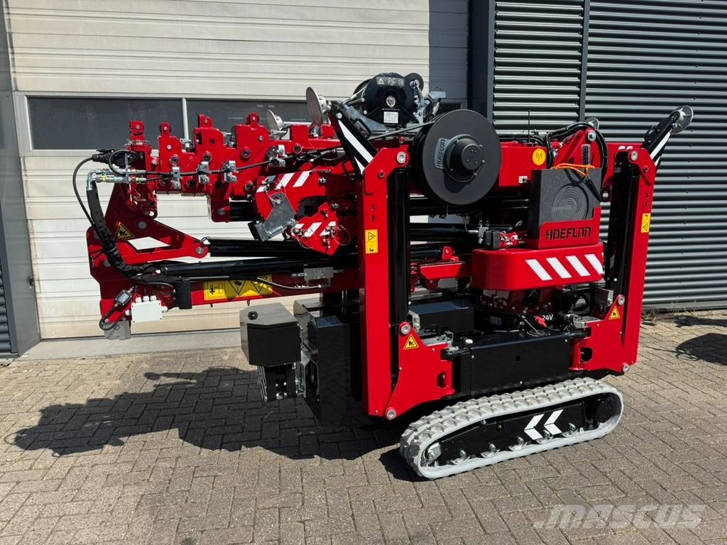 Hoeflon C6e Mini cranes