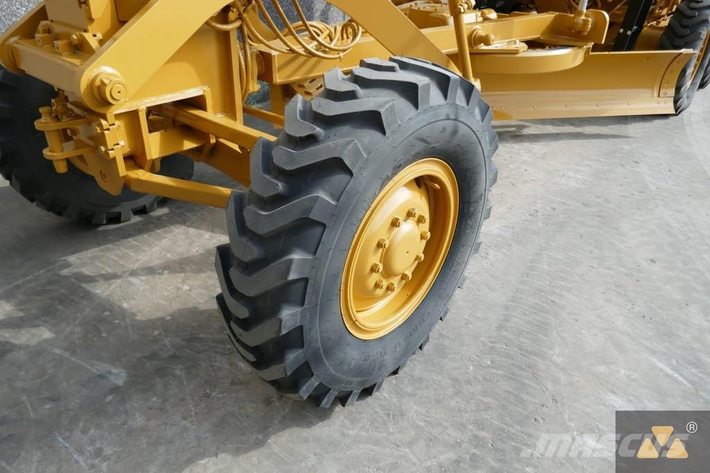 CAT 130G Ex-army Grederji