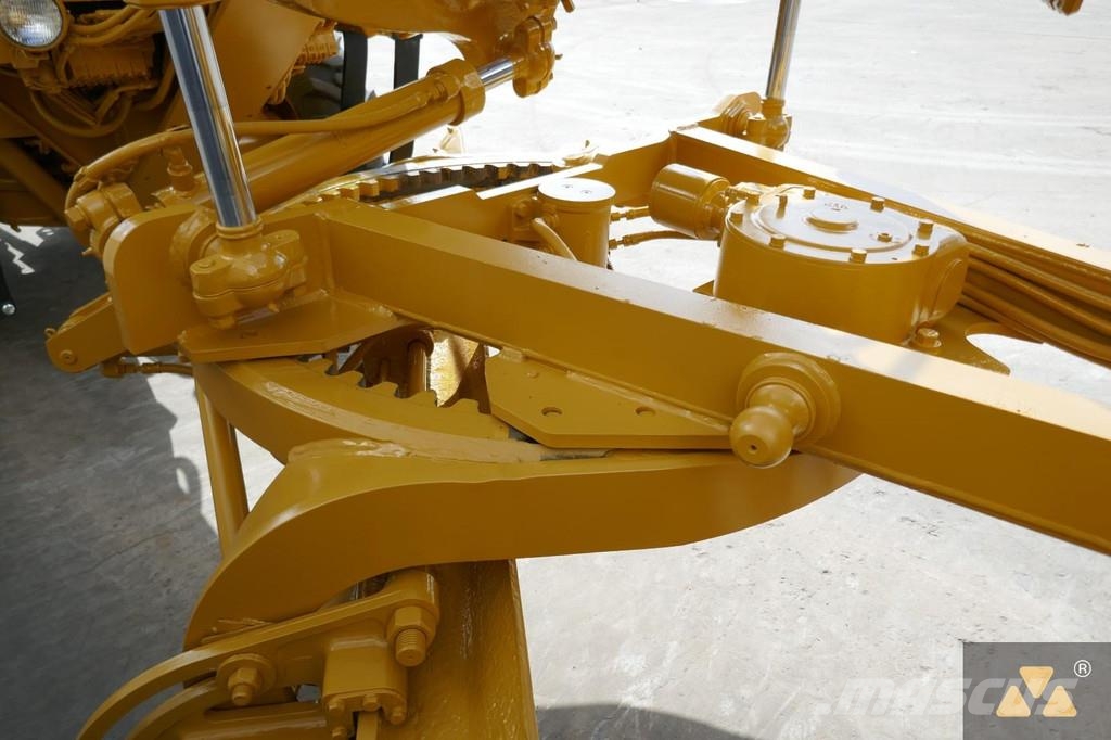 CAT 130G Ex-army Grederji