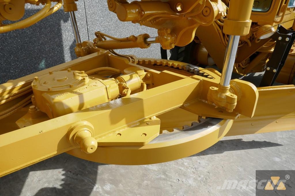 CAT 130G Ex-army Grederji