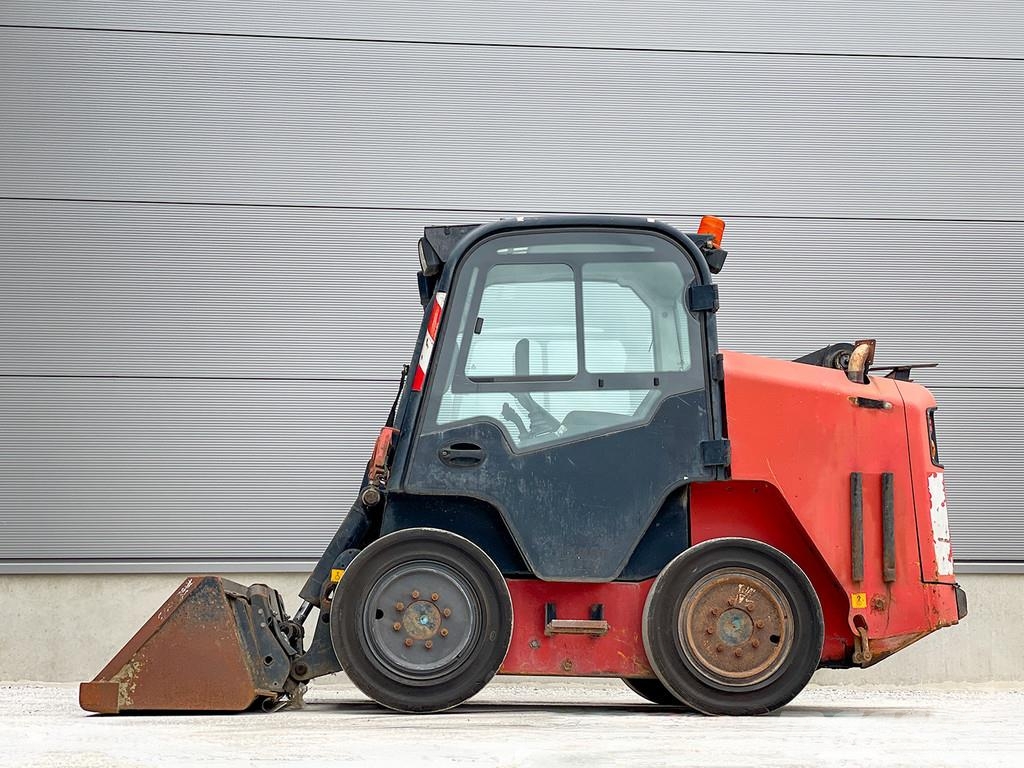JCB R260 Arrastrador de troncos