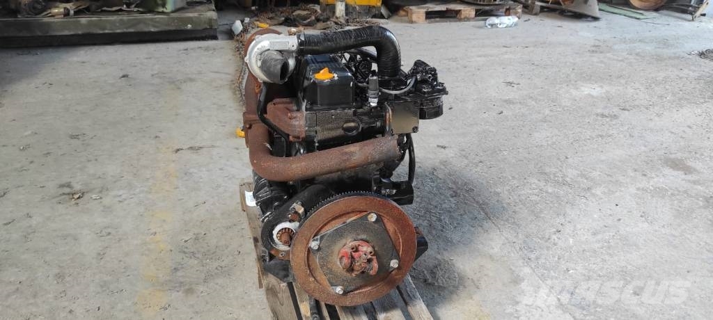 Yanmar 4TNE100 Silniki