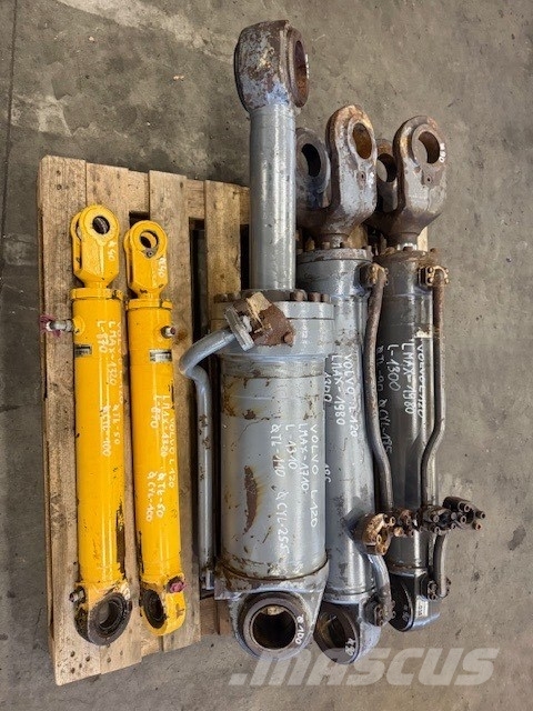 Volvo L 120 USED HYDRAULIC CYLINDER 油壓