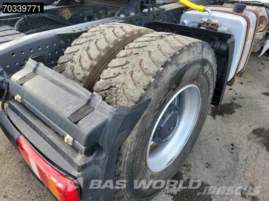 Mercedes-Benz Arocs 2051 4X2 ClassicSpace Retarder Hydraulic Big Vilcēji