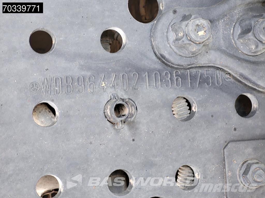 Mercedes-Benz Arocs 2051 4X2 ClassicSpace Retarder Hydraulic Big Vilcēji