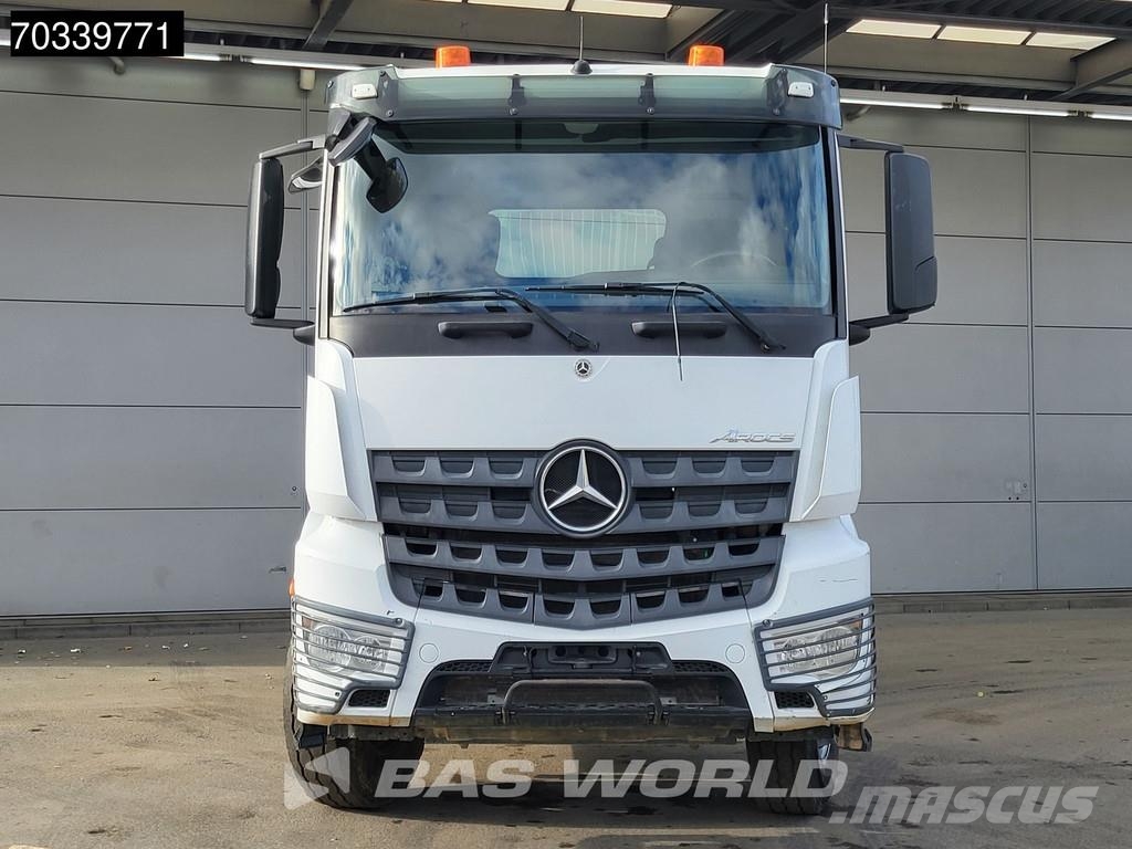Mercedes-Benz Arocs 2051 4X2 ClassicSpace Retarder Hydraulic Big Vilcēji