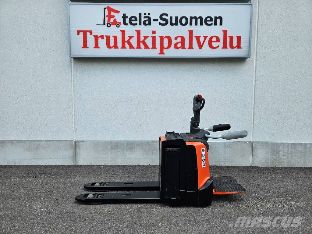 Toyota LPE 200 Lavansiirtovaunu Low lift with platform