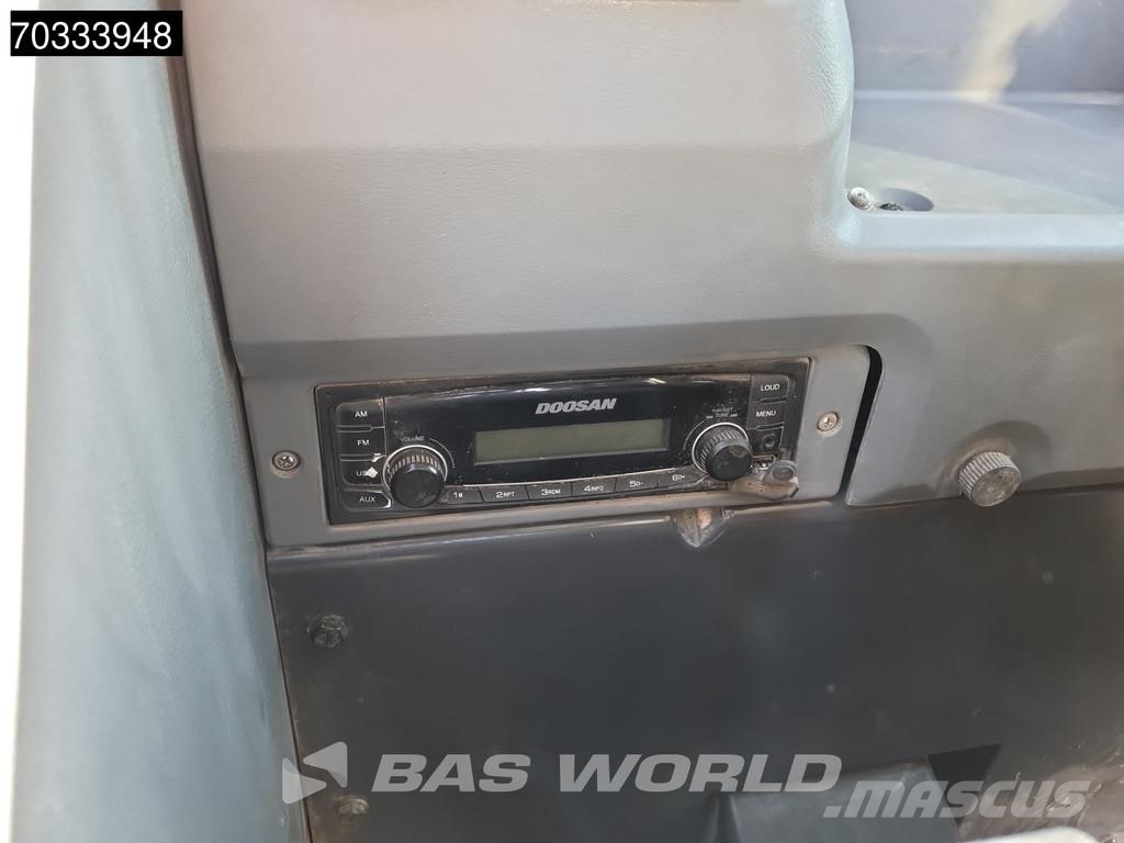 Doosan DX350 LC-7 Pelle sur chenilles
