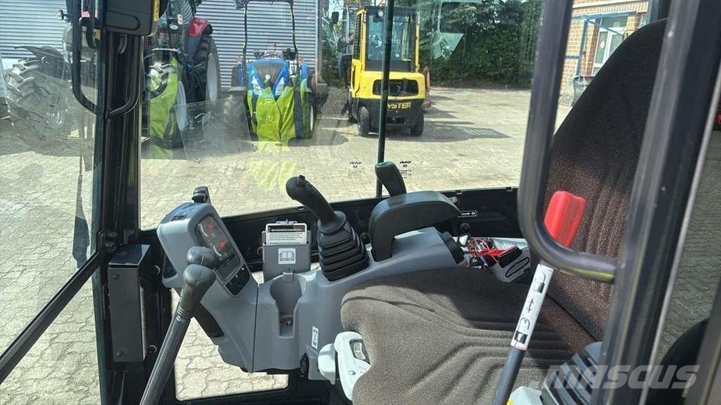 Kubota KX019-4 Мини-экскаваторы