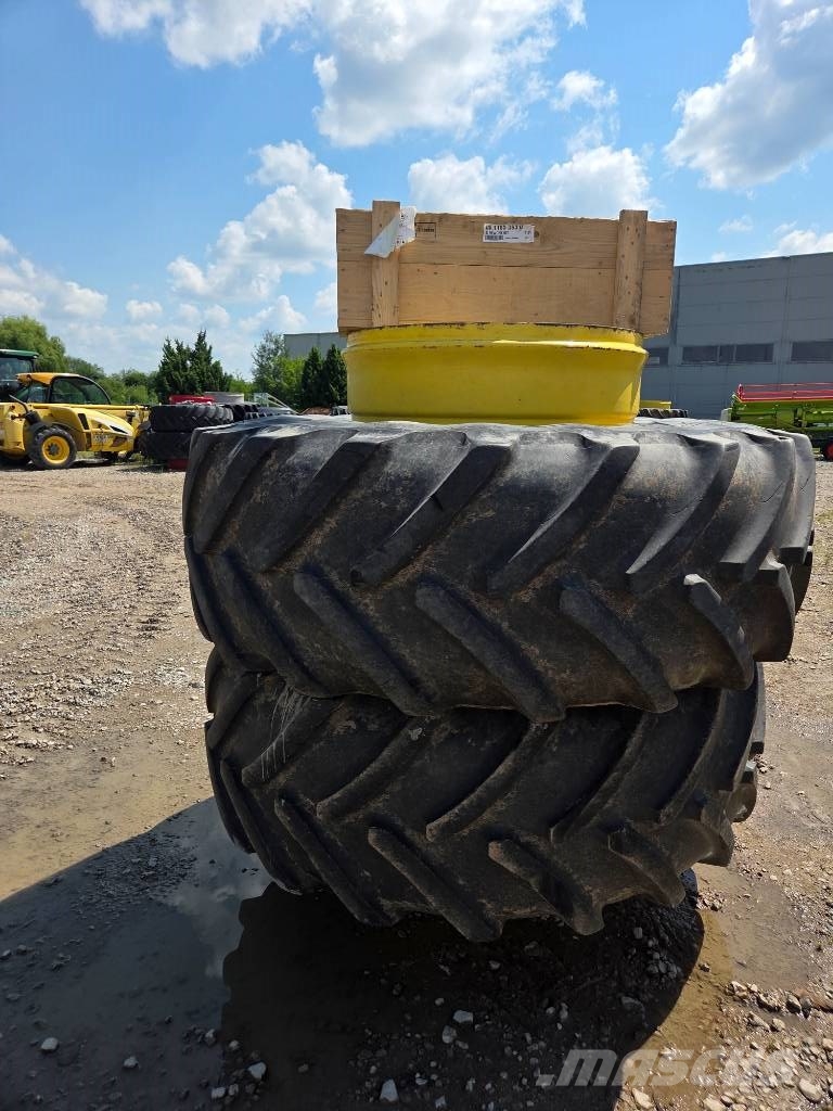 John Deere 7290 R الجرارات